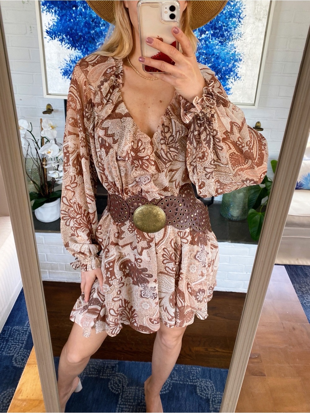 HOUSE OF HARLOW Brown & Cream Paisley Long Sleeve V-neck Mini Dress! (No belt) - Picture 3 of 16